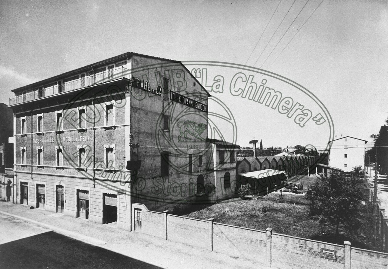 Fabbrica di mobili in ferro