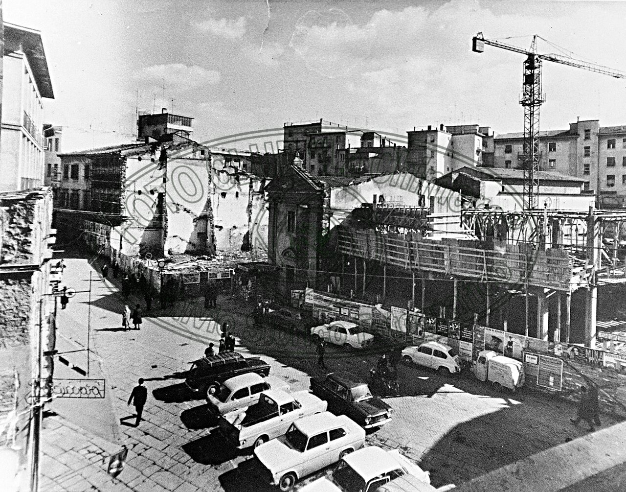 Piazza S. Iacopo (Jacopo)