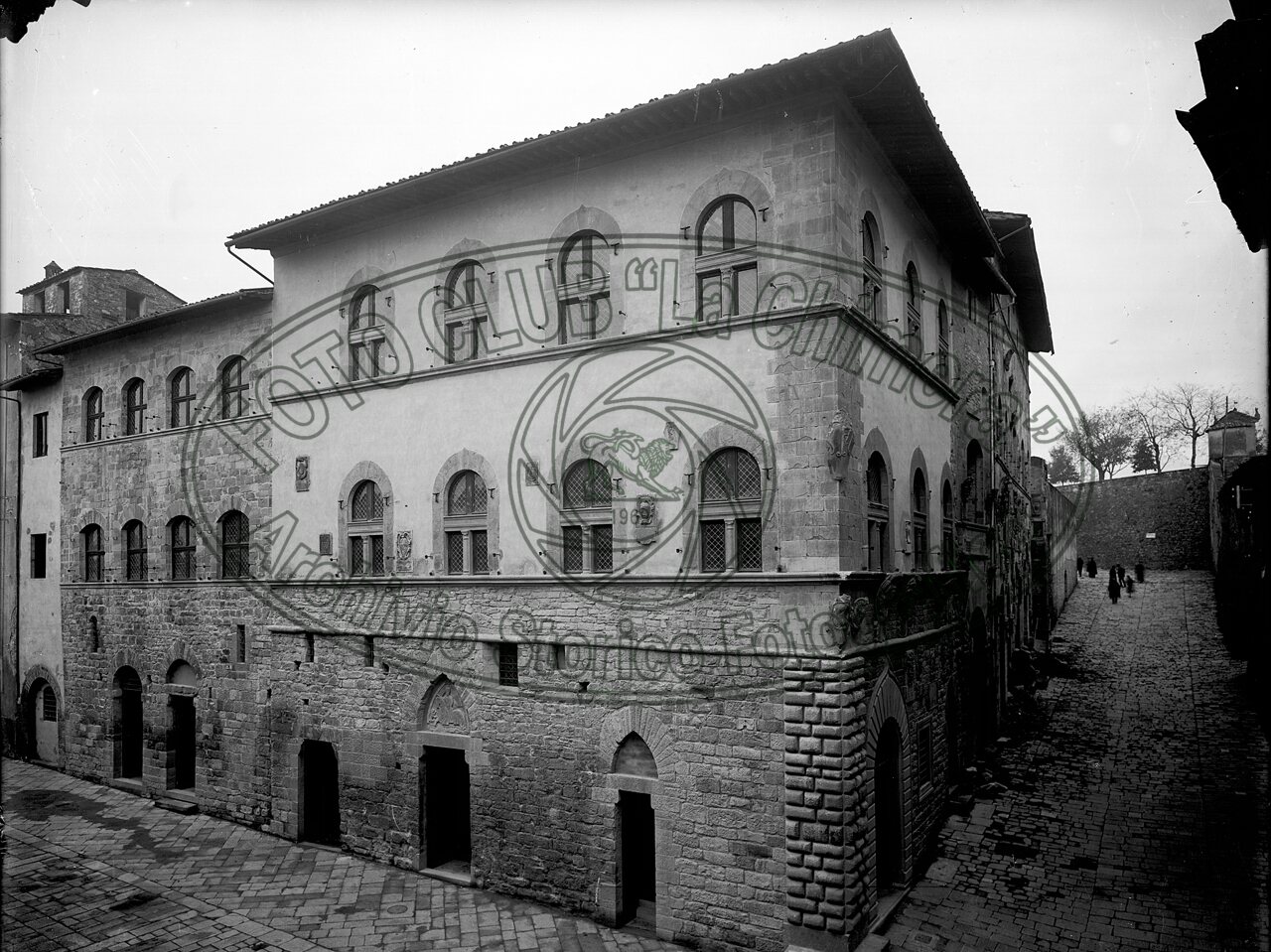 Isolato con il palazzo Albergotti (parte inferiore del Palazzo Pretorio)