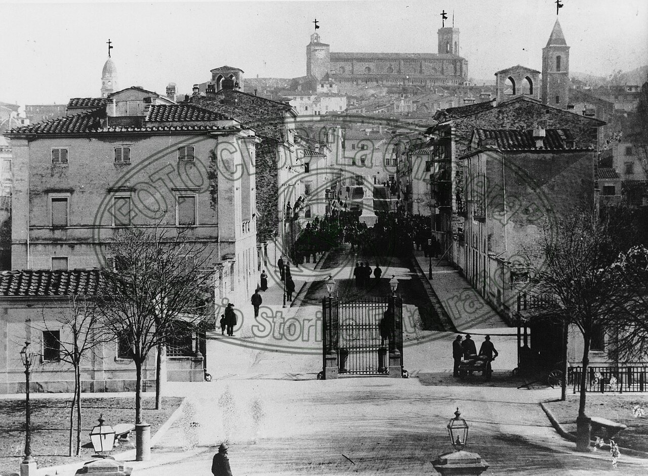 Veduta da Piazza della Stazione