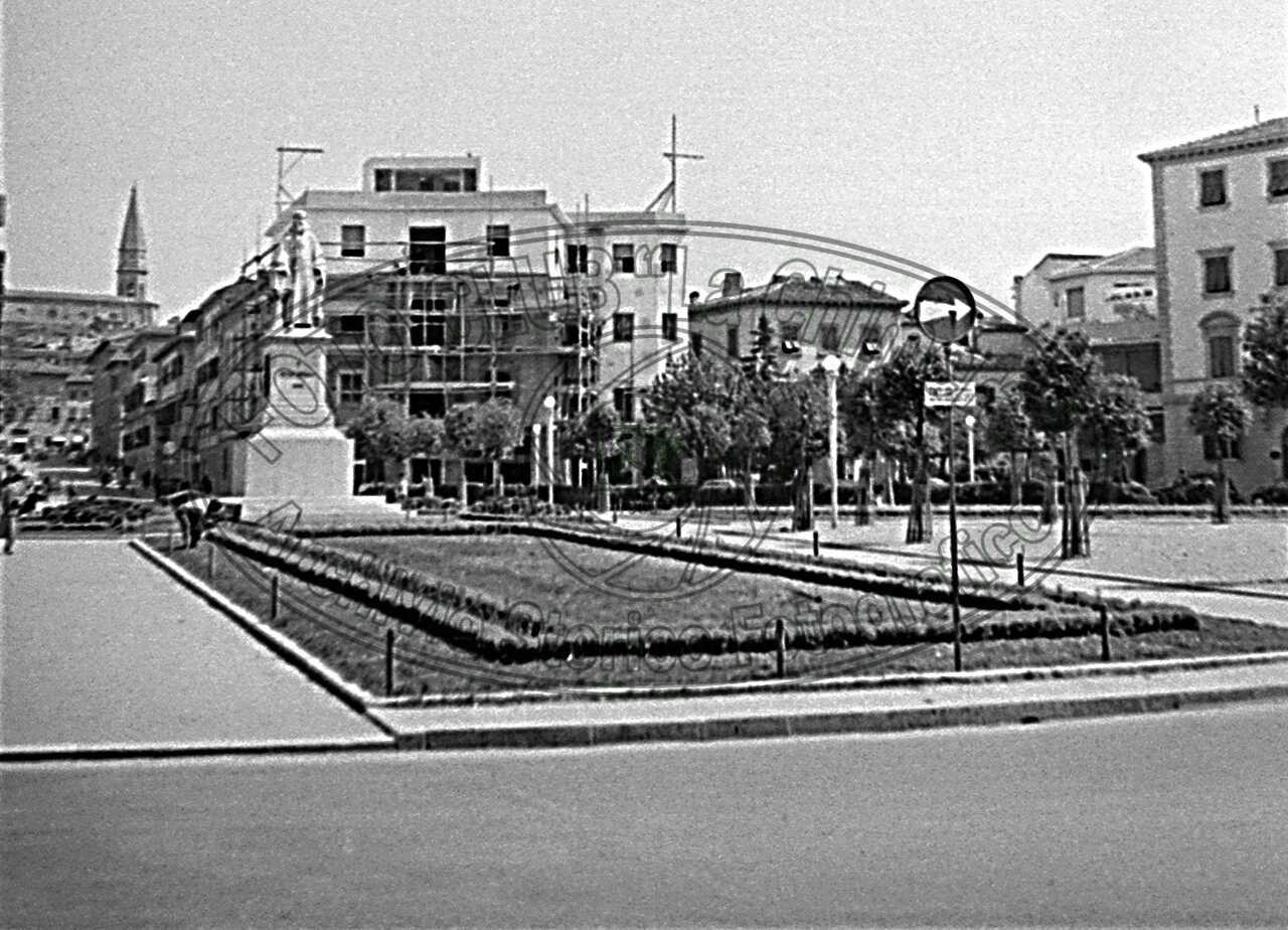 Piazza Guido Monaco