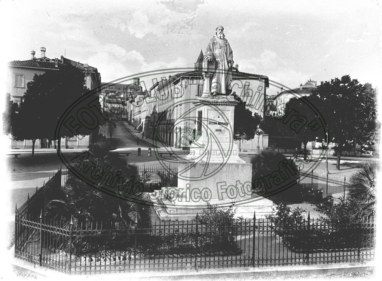 Piazza Guido Monaco