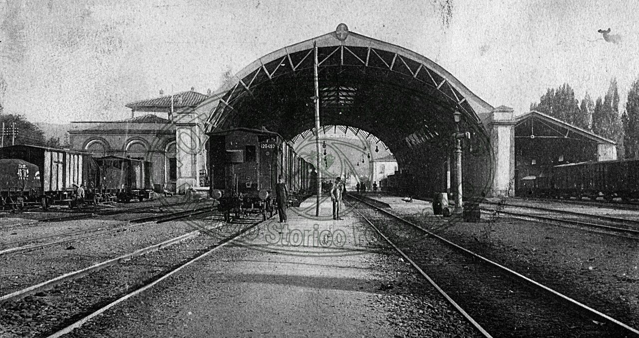 Stazione ferroviaria