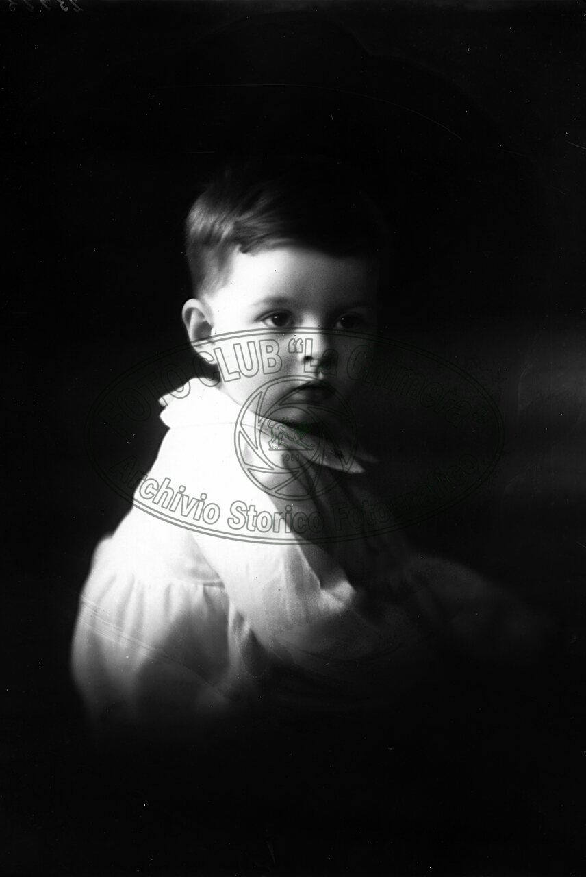 Ritratto di bambino in studio