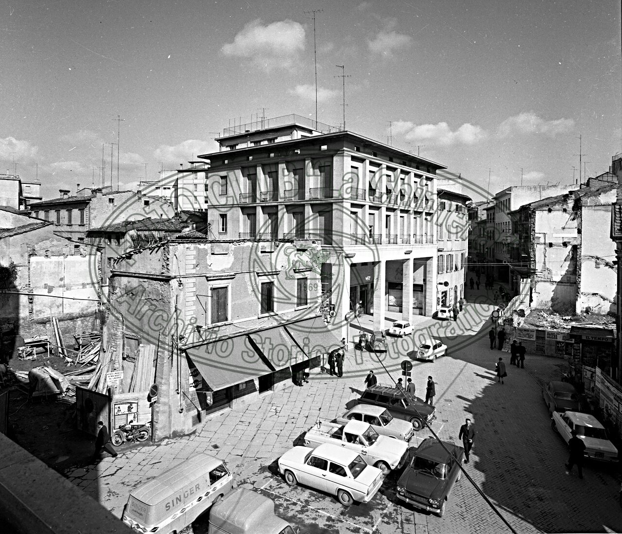Piazza S. Iacopo (Jacopo)