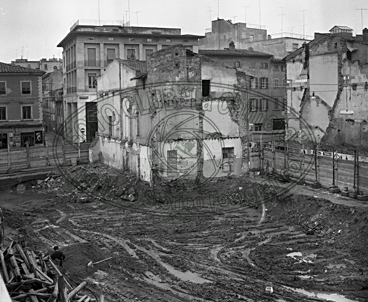 Piazza S. Iacopo (Jacopo)