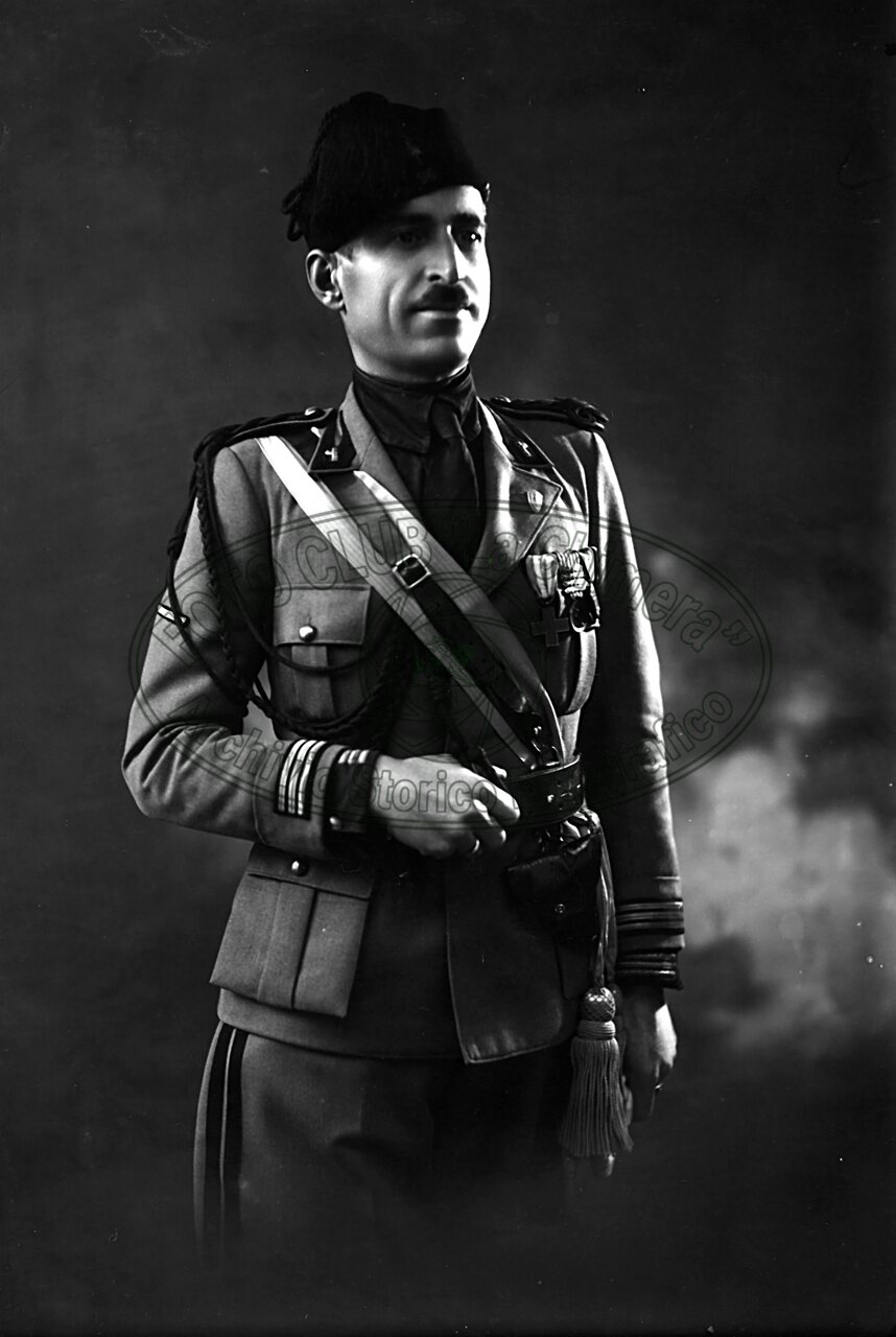 Figura di uomo in studio