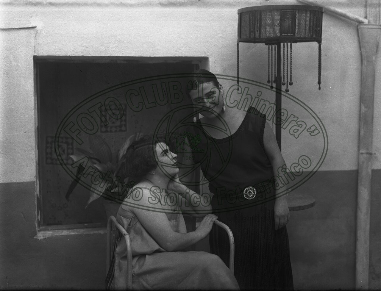 Donne in salottino