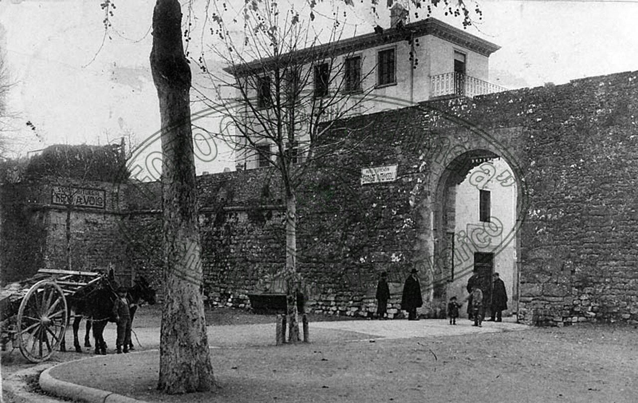 Ingresso al Centro