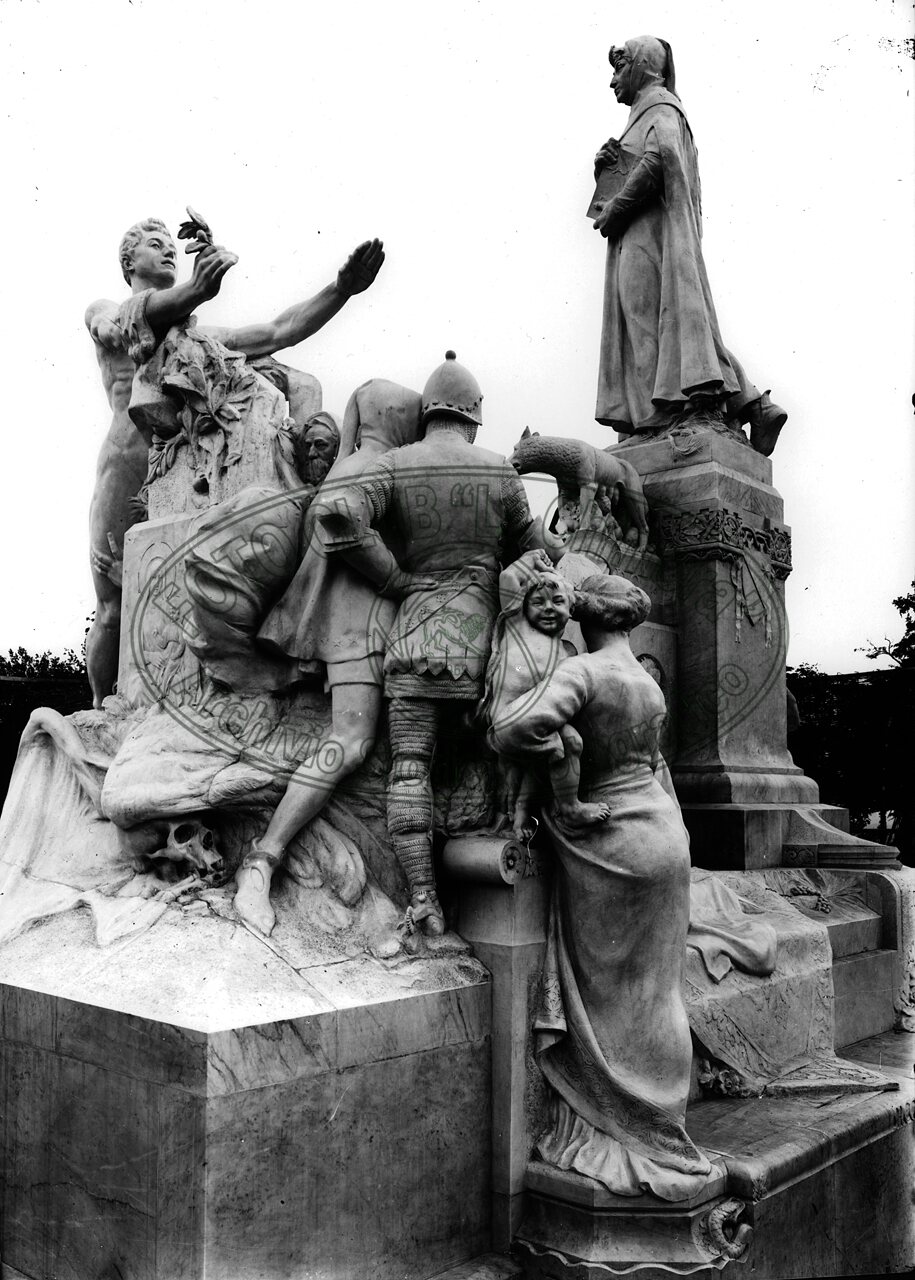 Monumento Petrarca
