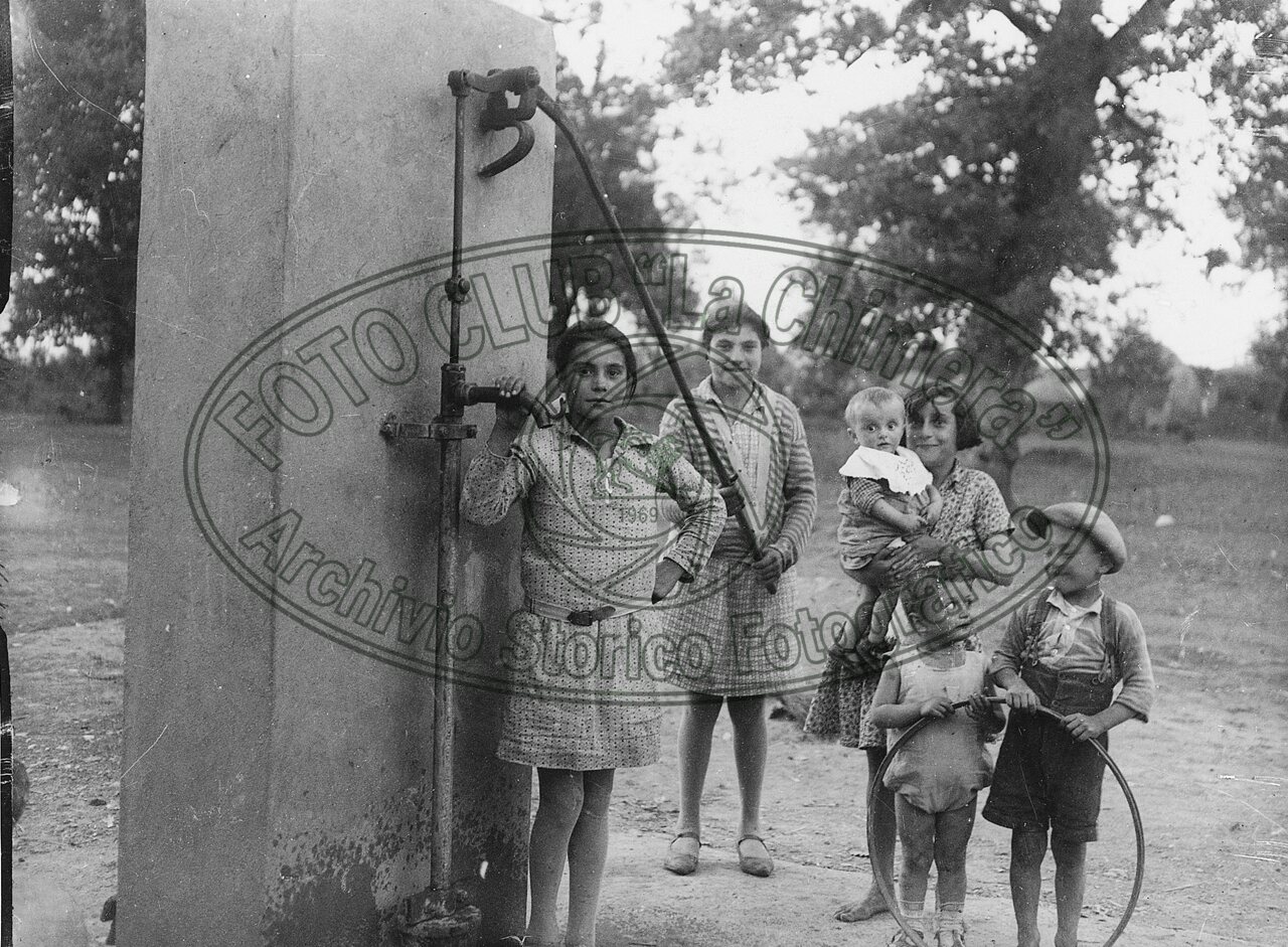 Ragazzi nell’aia