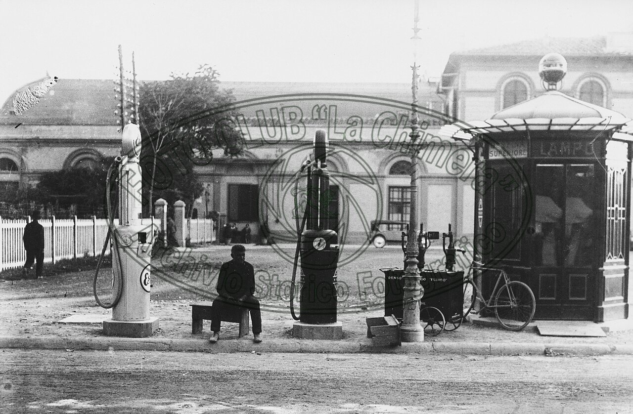 Distributore di benzina