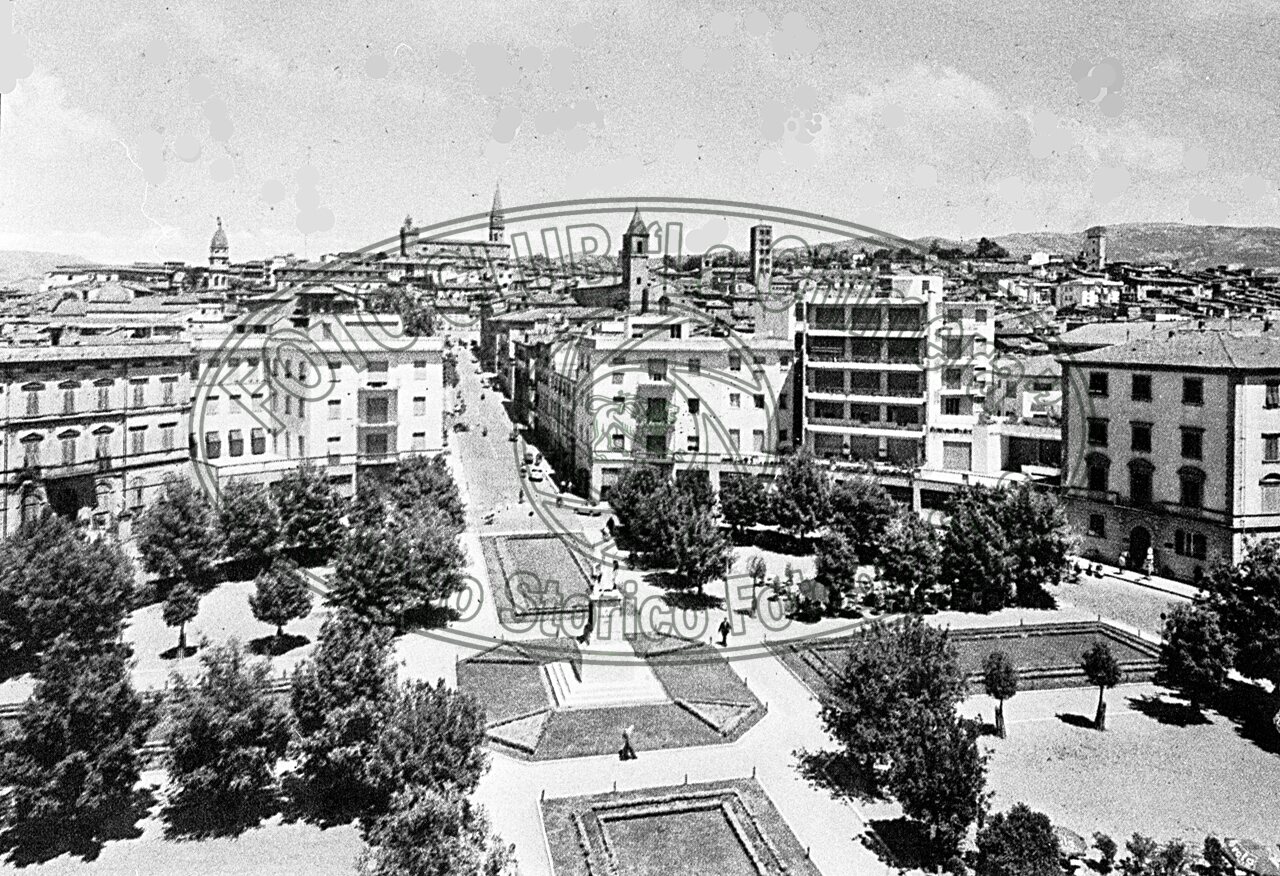 Piazza Guido Monaco