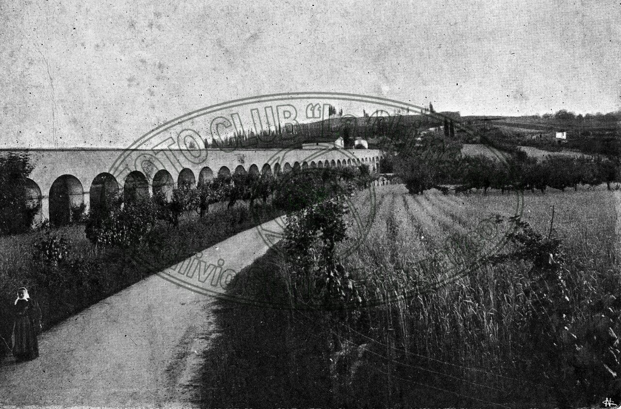 Acquedotto Vasariano (gli Archi)