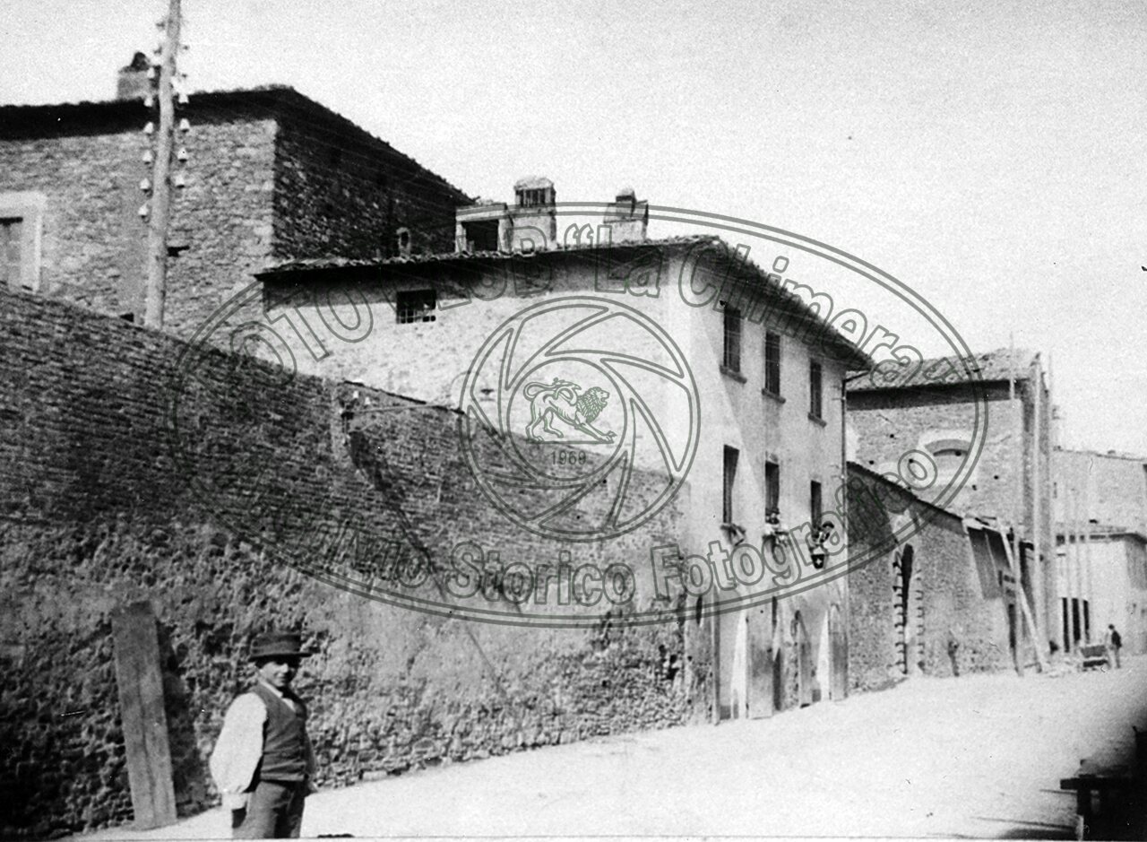 Via Porta Buja (o Buia)