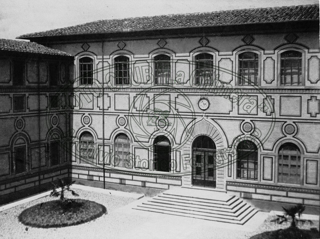 Cortile della R. Scuola Normale in Via Porta Buja