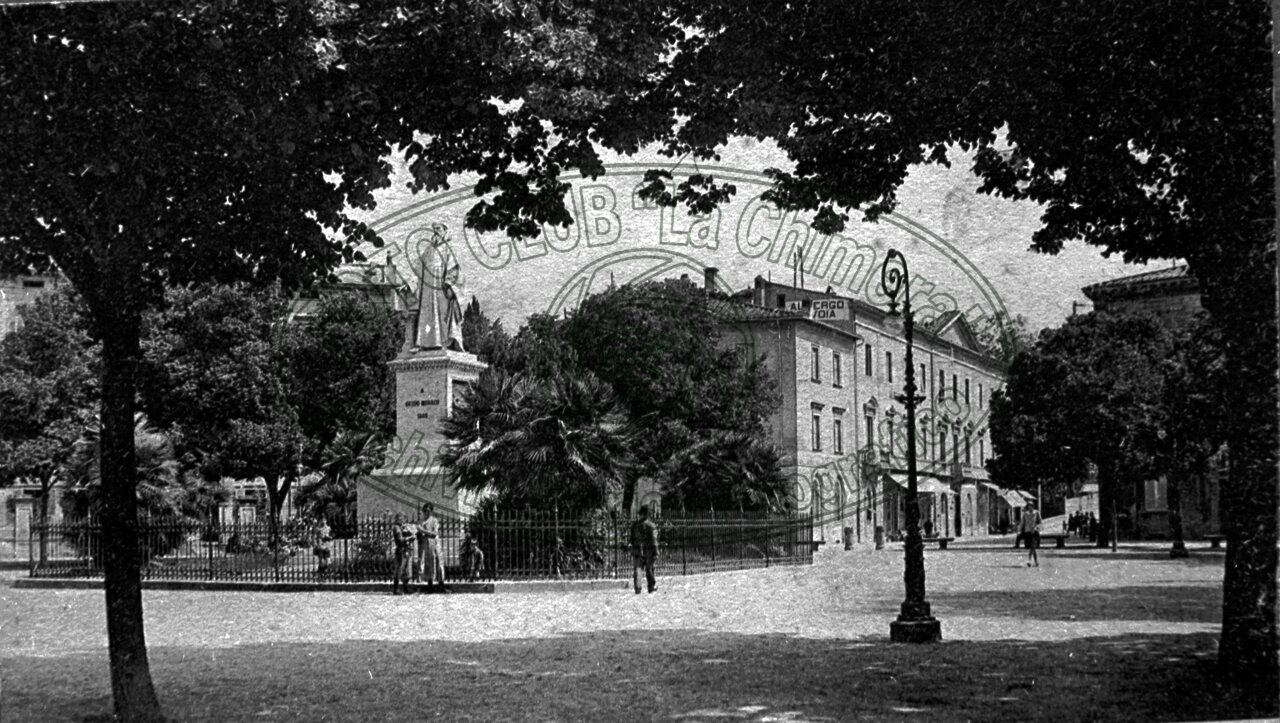 Piazza Guido Monaco