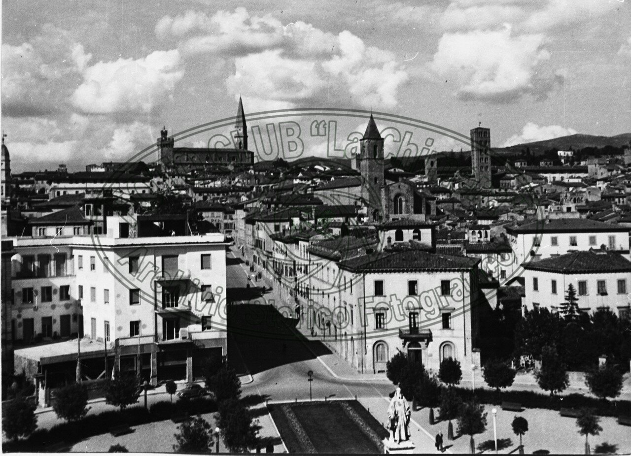 Piazza Guido Monaco