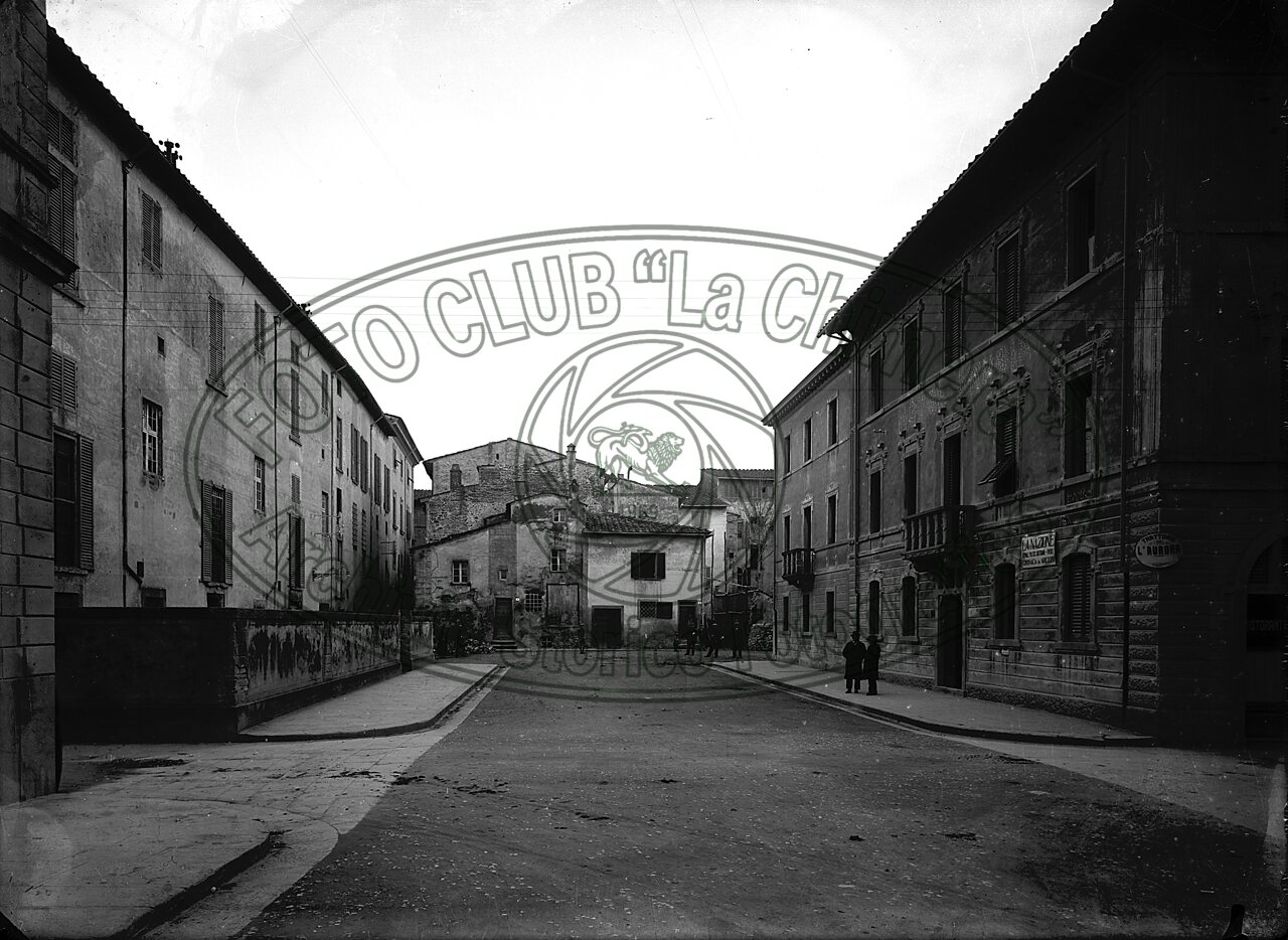 Via Petrarca