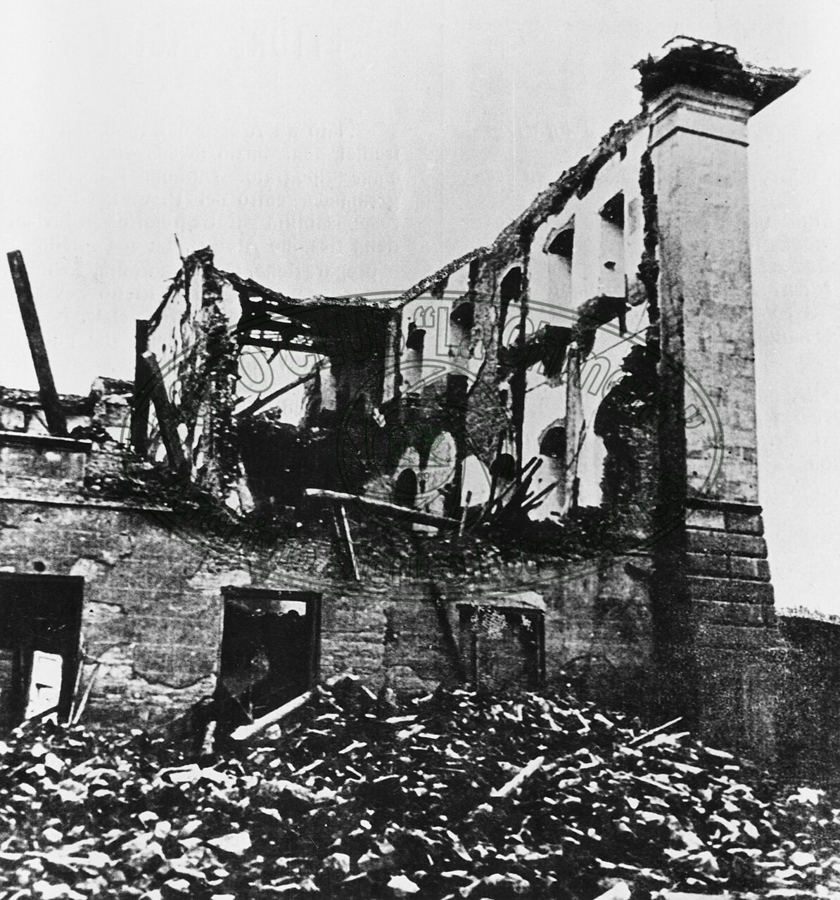Istituto Tecnico bombardato