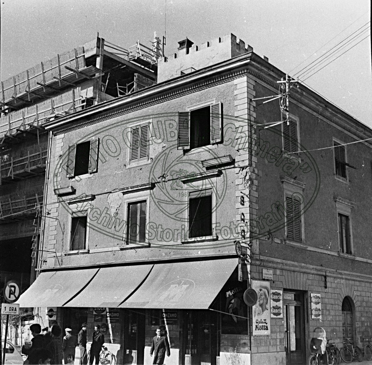 Piazza S. Iacopo (Jacopo)