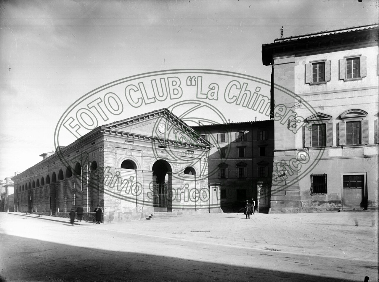 Logge del Grano in Piazza del Popolo