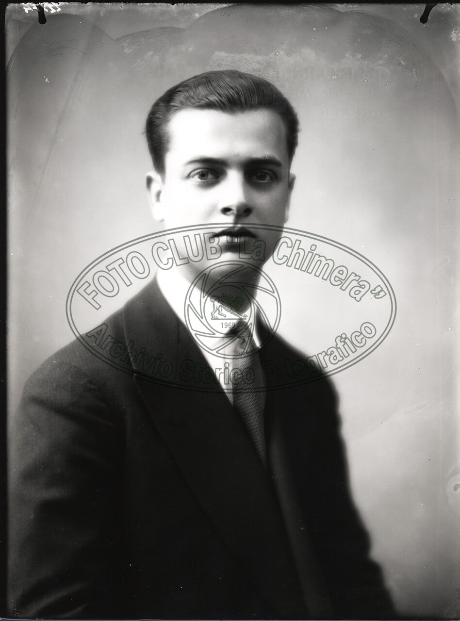 Ritratto Di Uomo