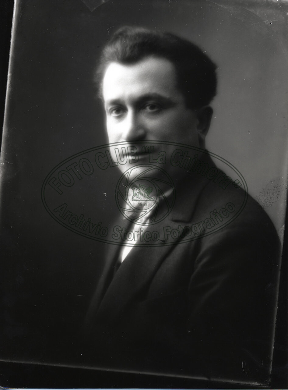 Ritratto Di Uomo
