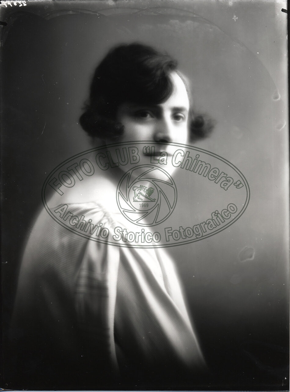 Ritratto Di Donna