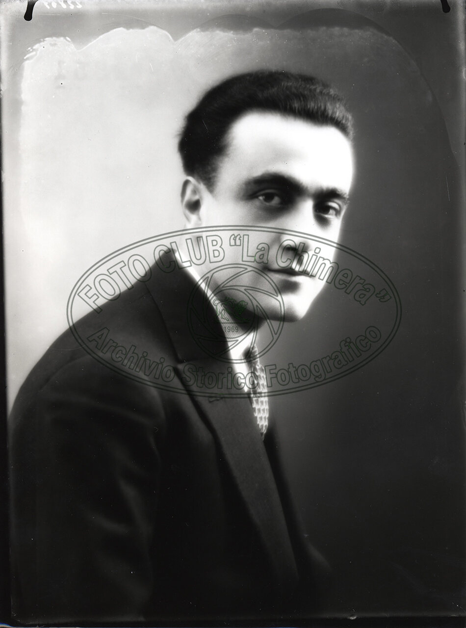 Ritratto Di Uomo