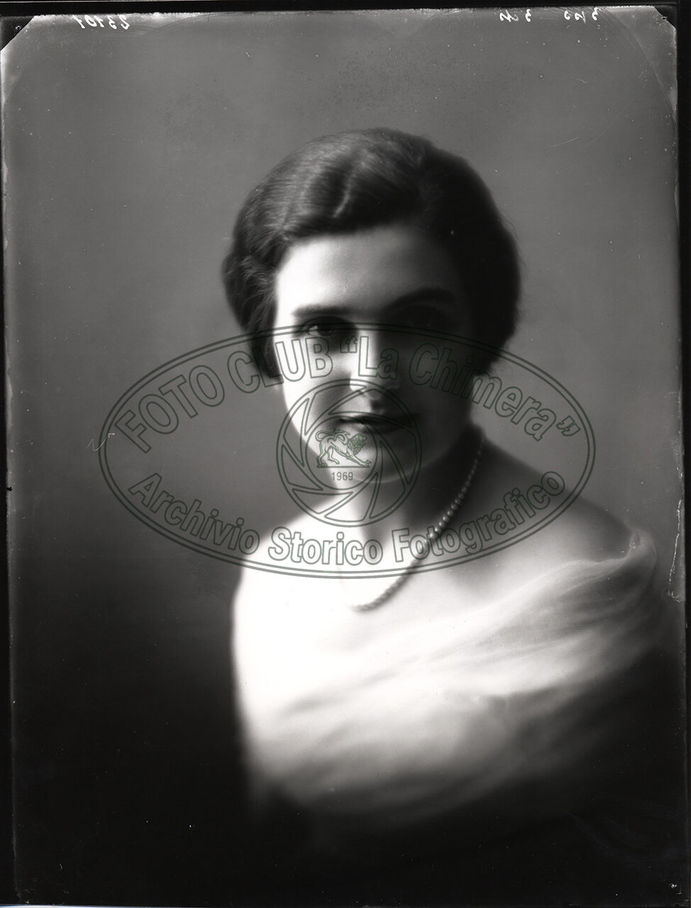 Ritratto Di Donna