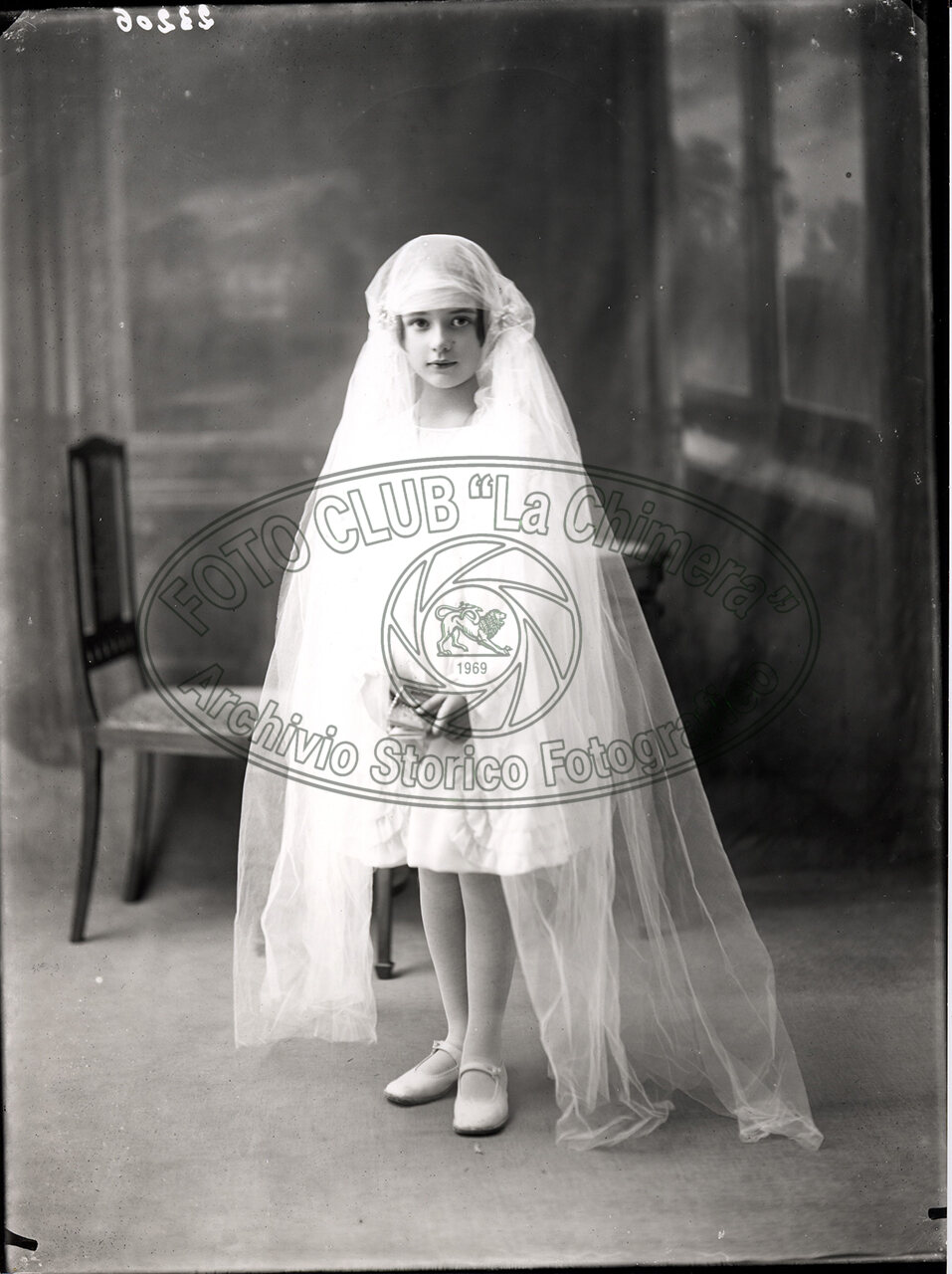 Ritratto Di Ragazza Per La Comunione