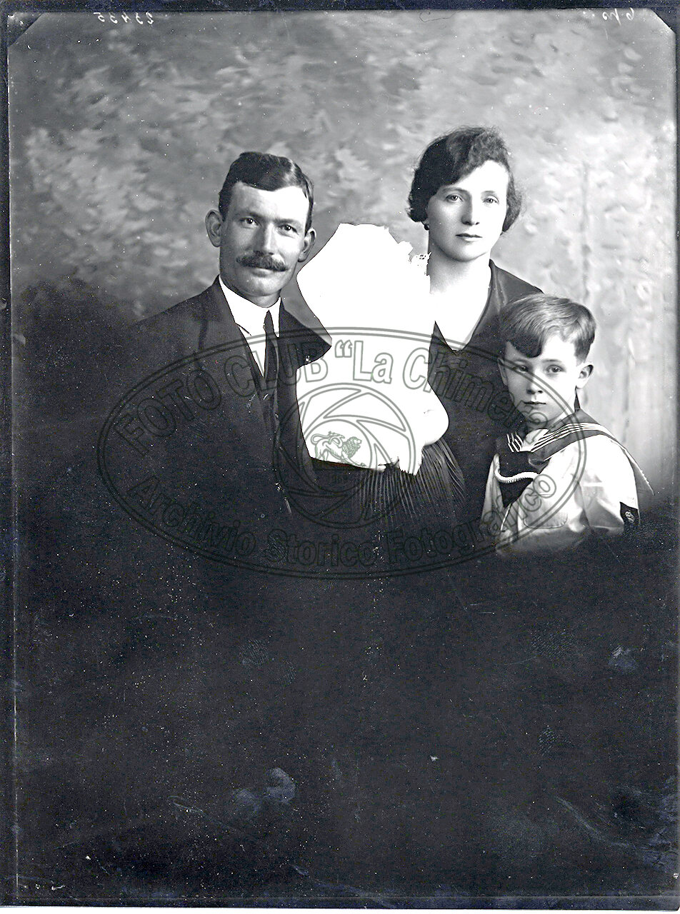 Ritratto Di Famiglia Con Bambini Corretta