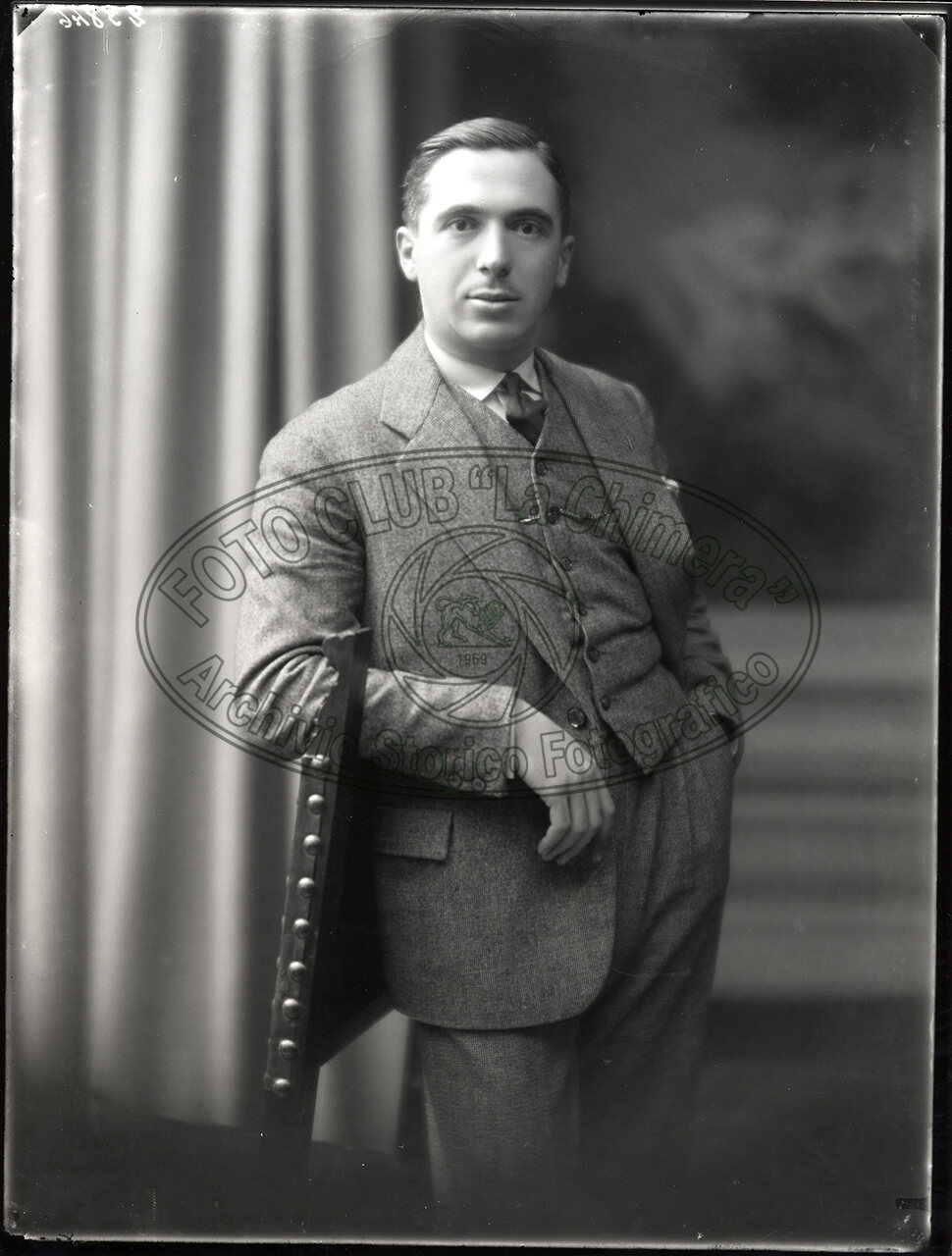 Ritratto Di Uomo
