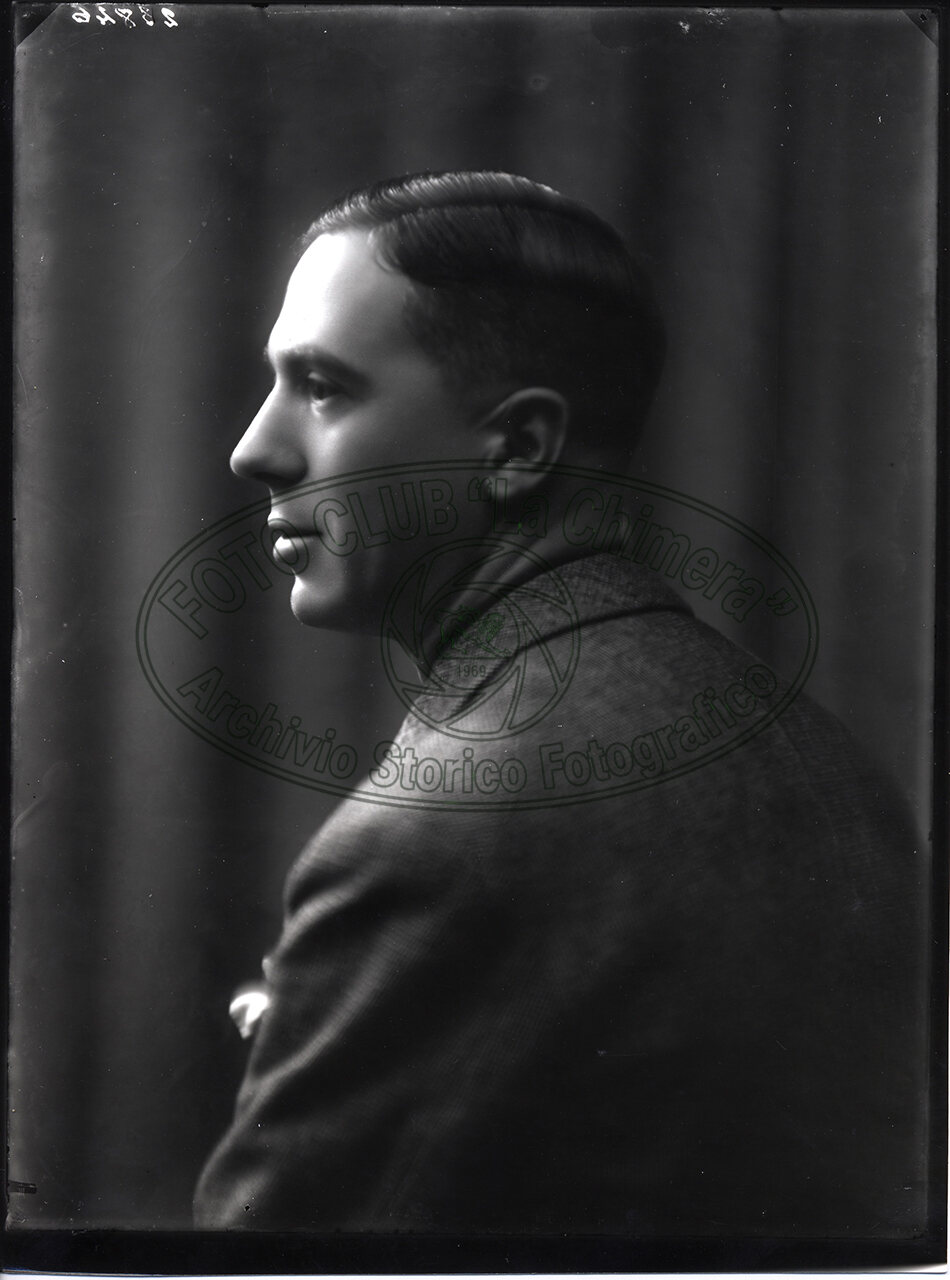 Ritratto Di Uomo