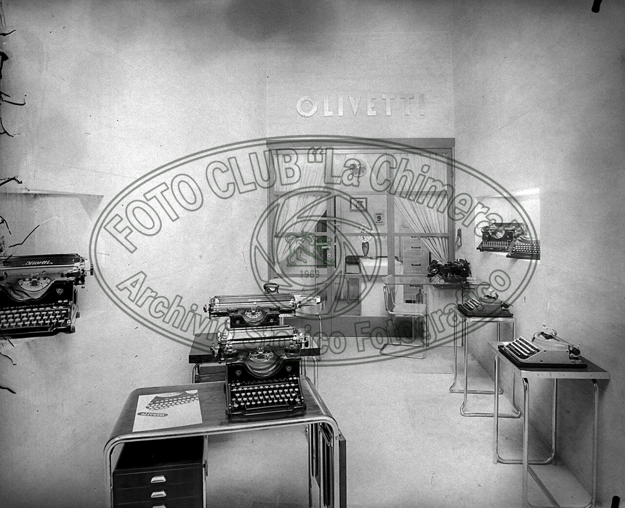 Arezzo Negozio Olivetti Interno