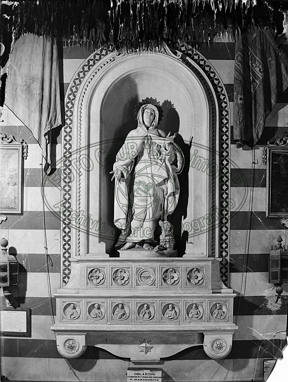 Cortona Tempio Di Santa Margherita Statua 21X27