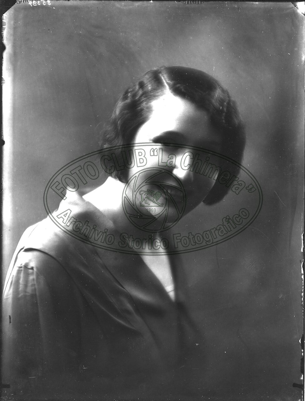 Ritratto Di Donna