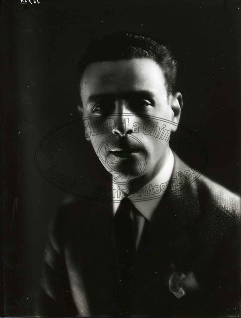 Ritratto Di Uomo