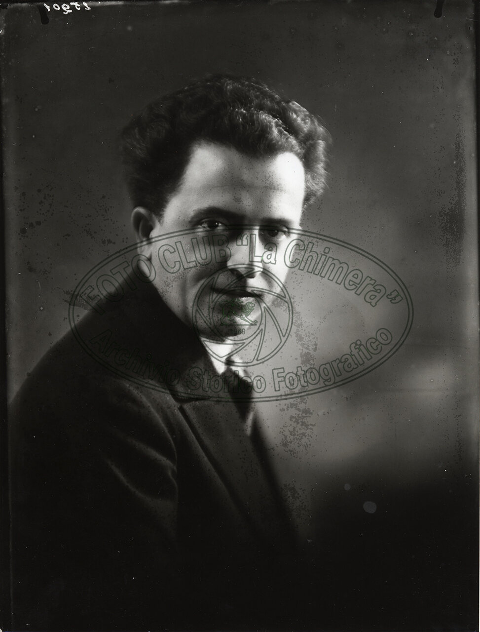 Ritratto Di Uomo