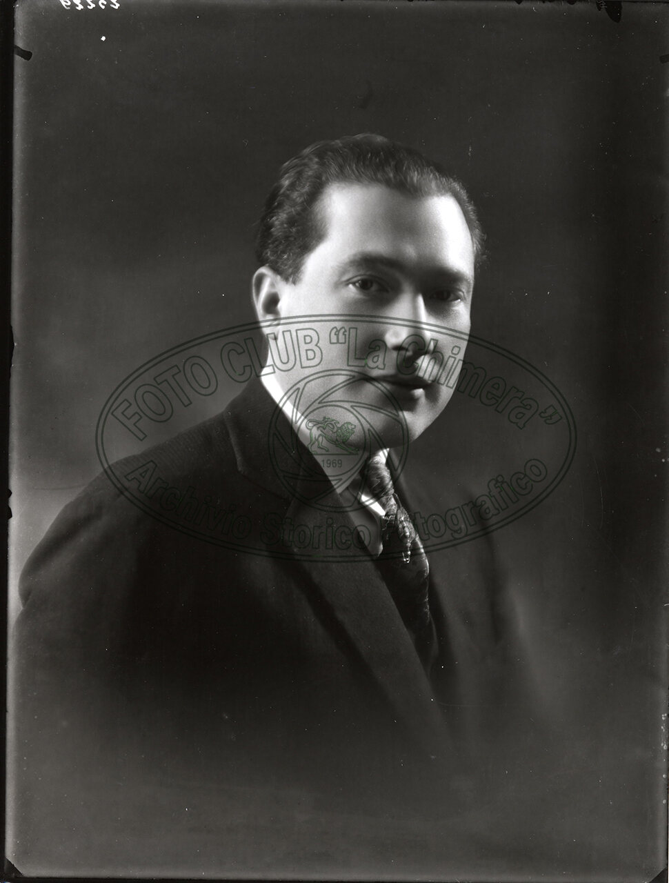 Ritratto Di Uomo