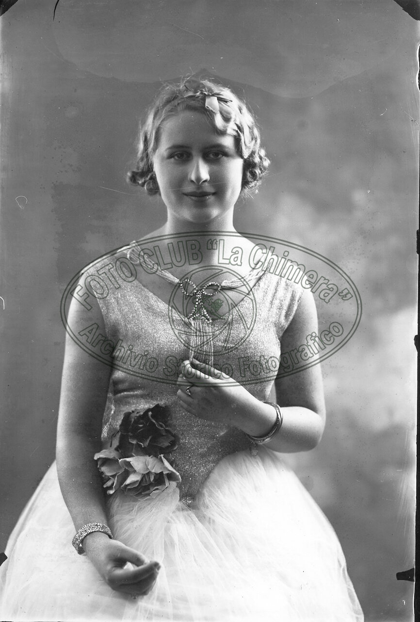 Ritratto Di Donna