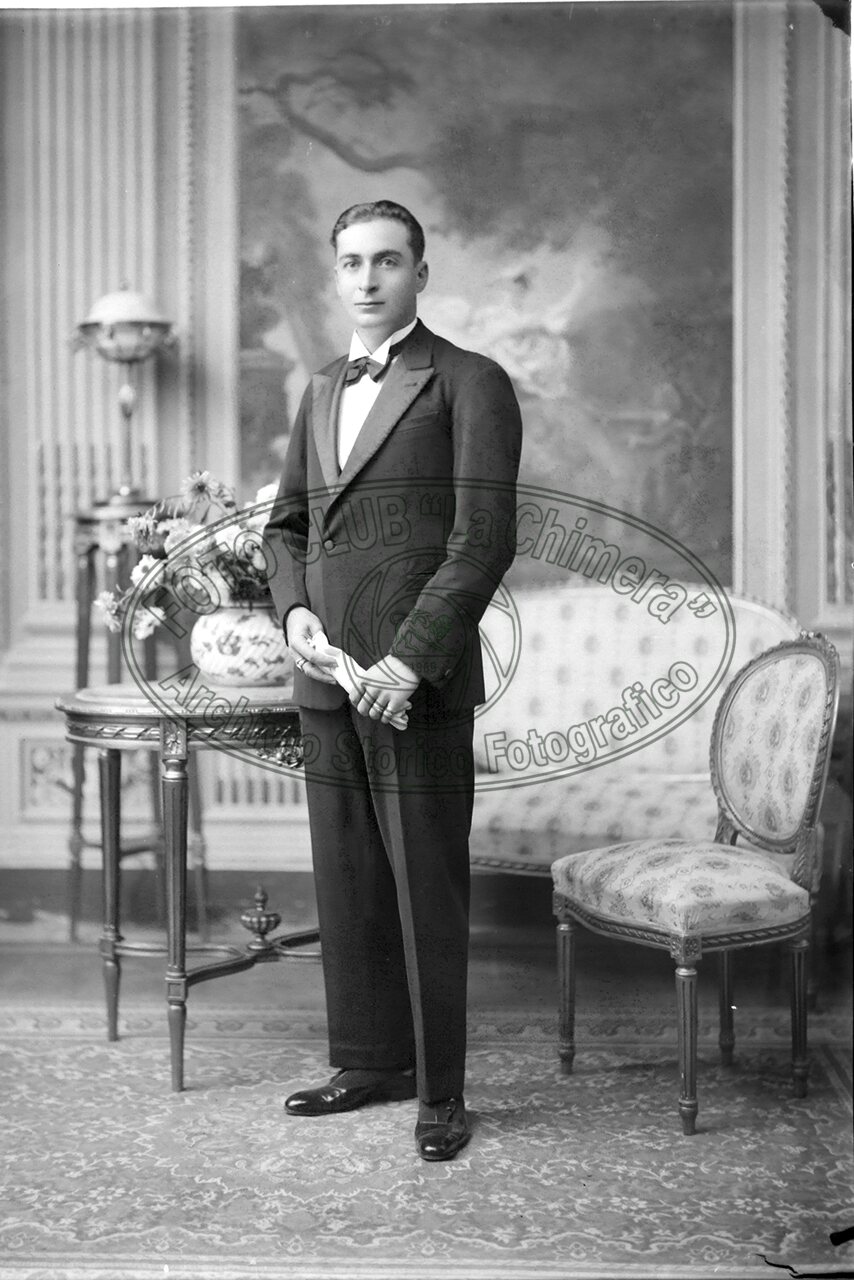 Ritratto Di Uomo