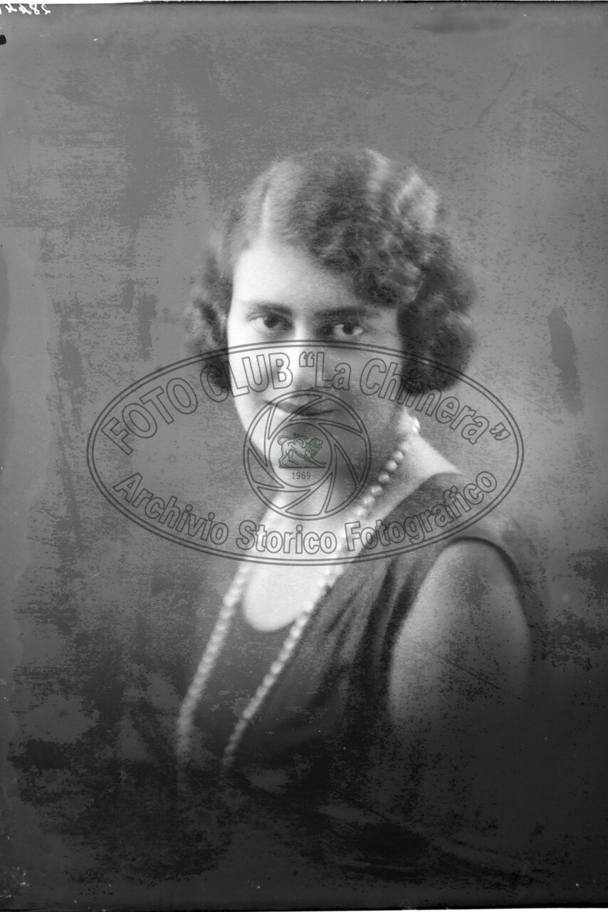 Ritratto Di Donna