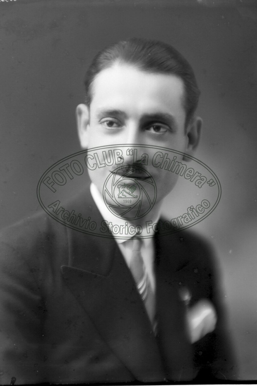 Ritratto Di Uomo