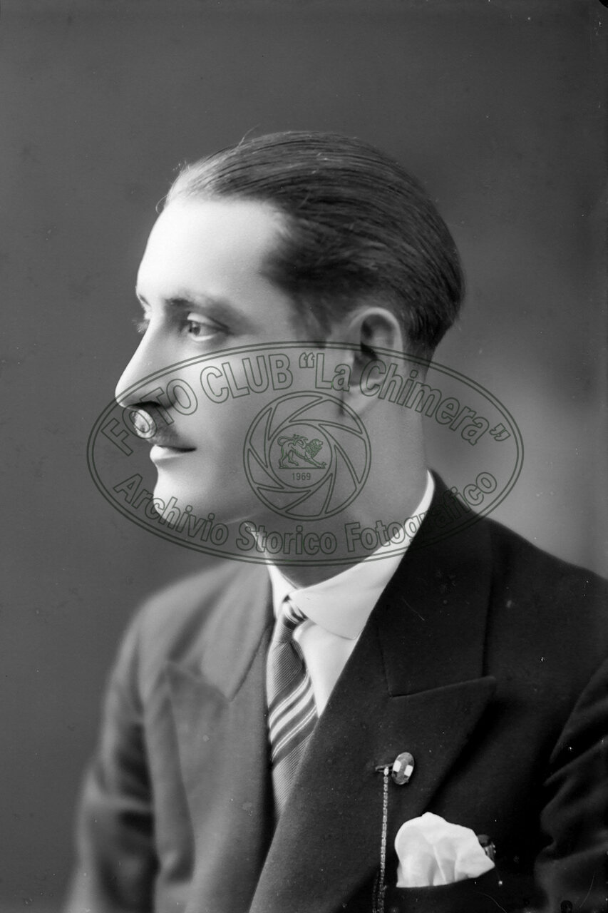 Ritratto Di Uomo