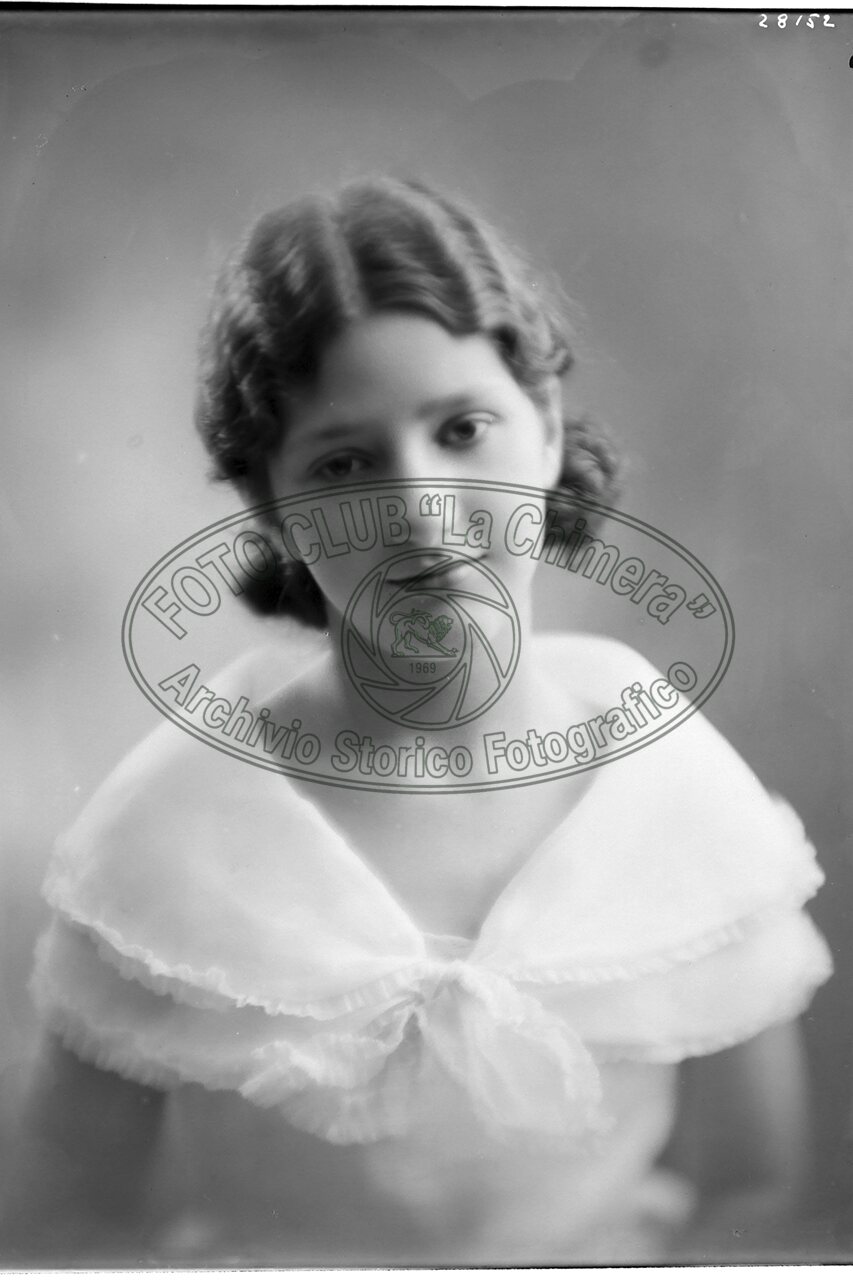Ritratto Di Donna