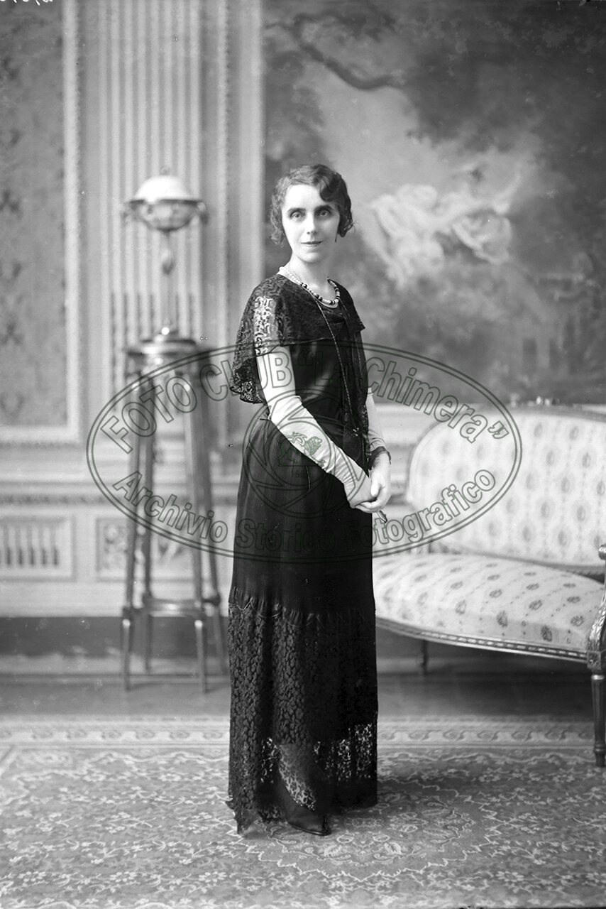 Ritratto Di Donna