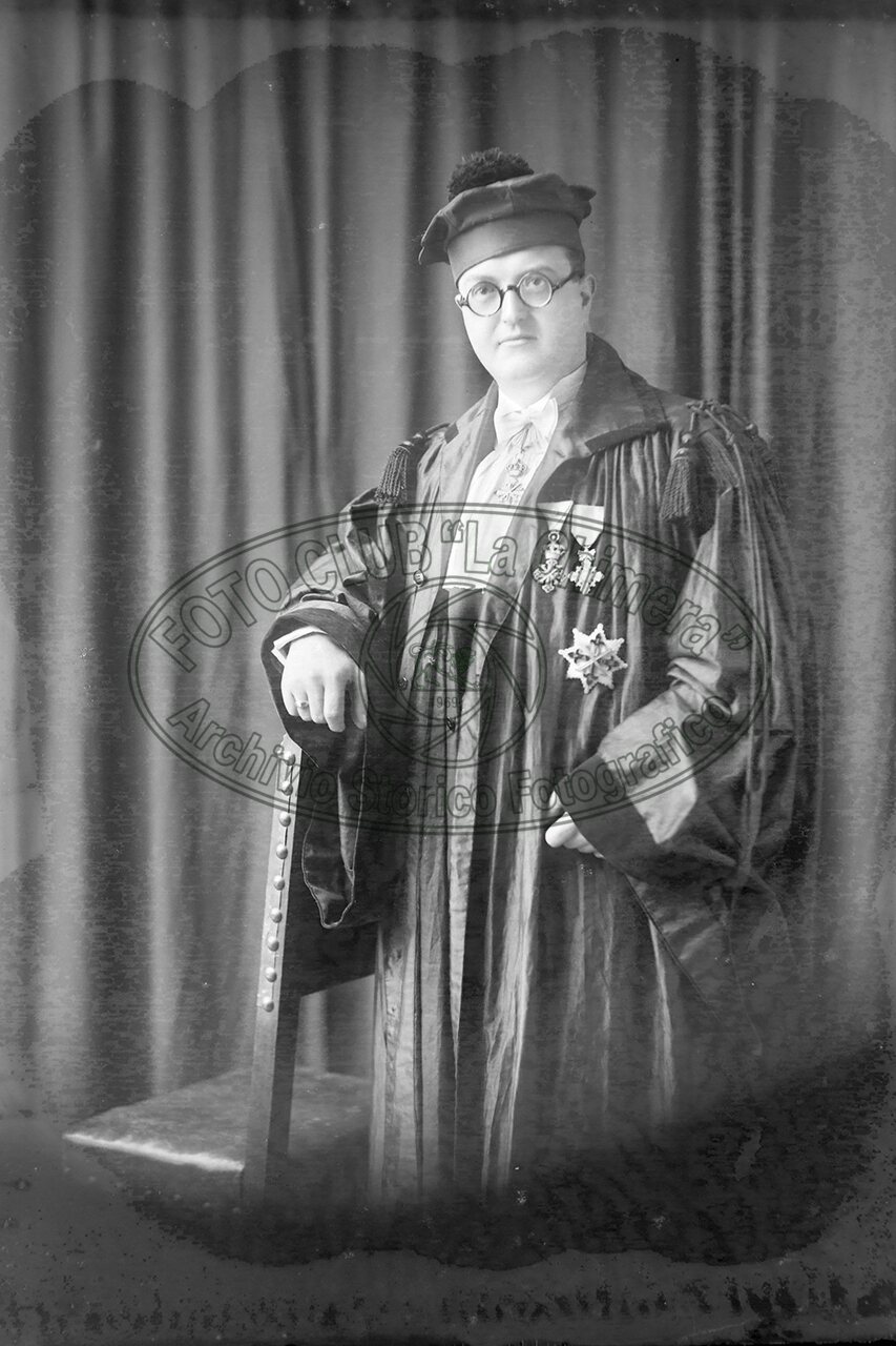 Ritratto Di Uomo In Toga