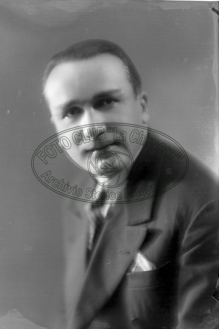 Ritratto Di Uomo